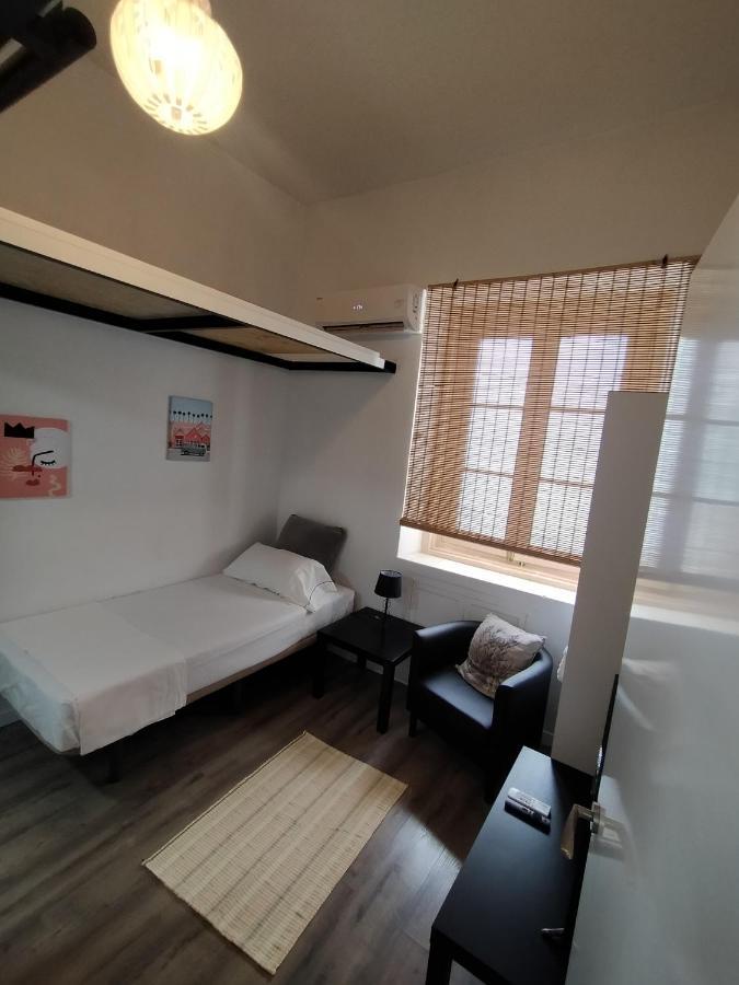 Alanta Apartments Madrid Bagian luar foto