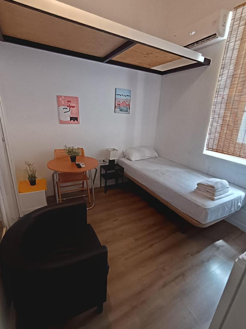 Alanta Apartments Madrid Bagian luar foto